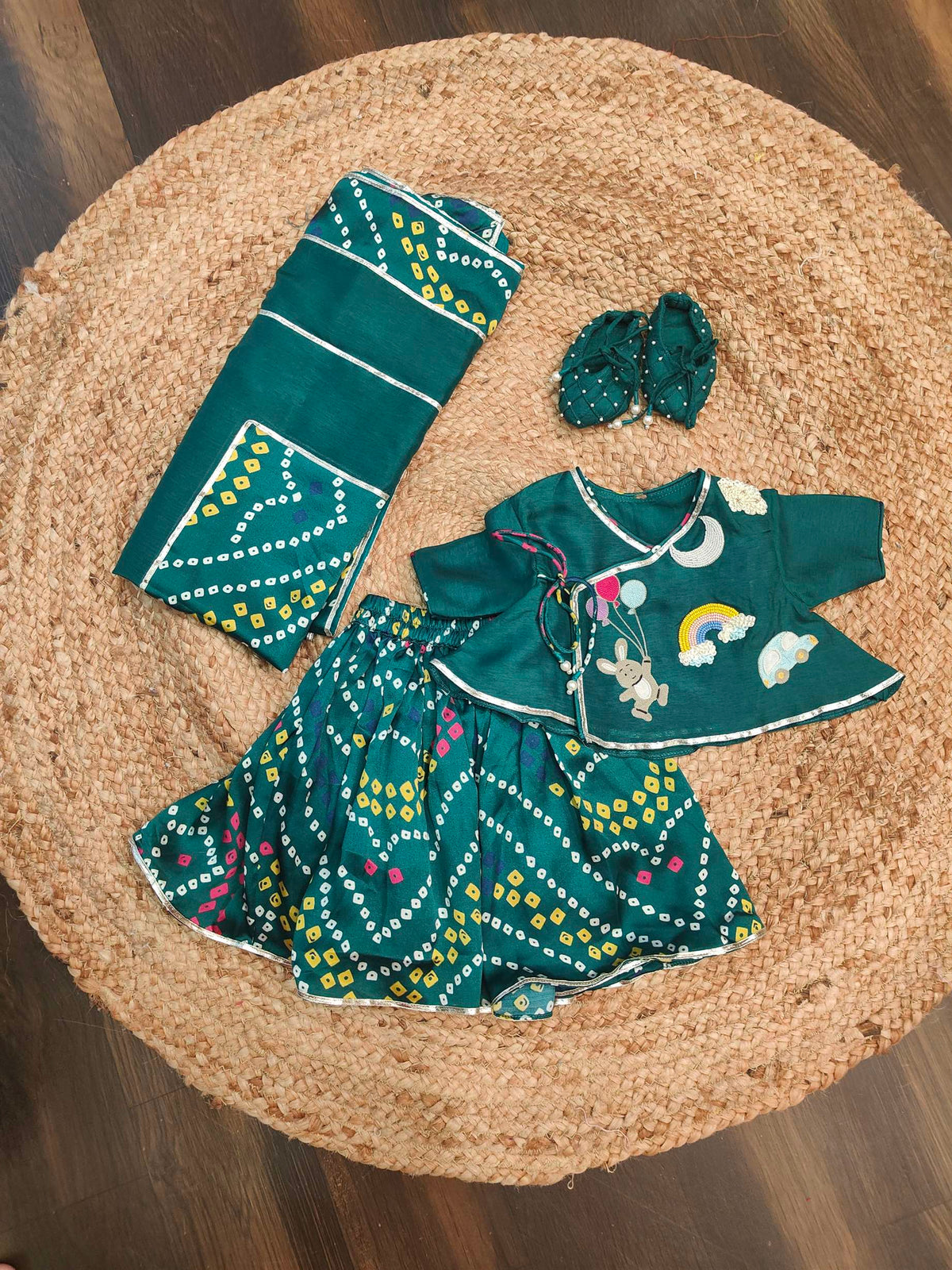 Green Bandhej Fun Embroidery Girl Jaamna