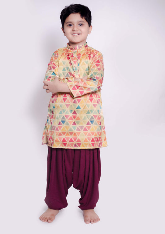 Triangle Kurta Patiala