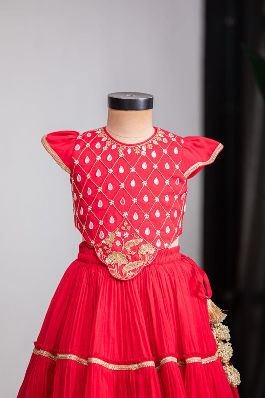 RED FRILL HEAVY GHAGHRA