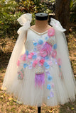 The Delicate White Dress in Sea theme